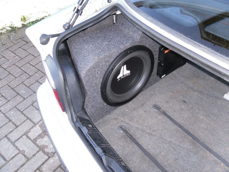 Car audio speakers E36 subwoofer box